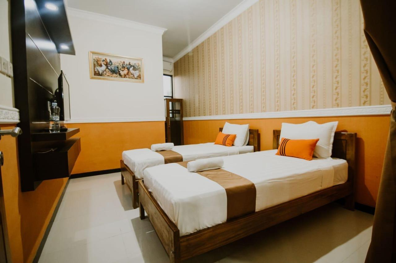 Grand Valonia Hotel Jember Ngoại thất bức ảnh