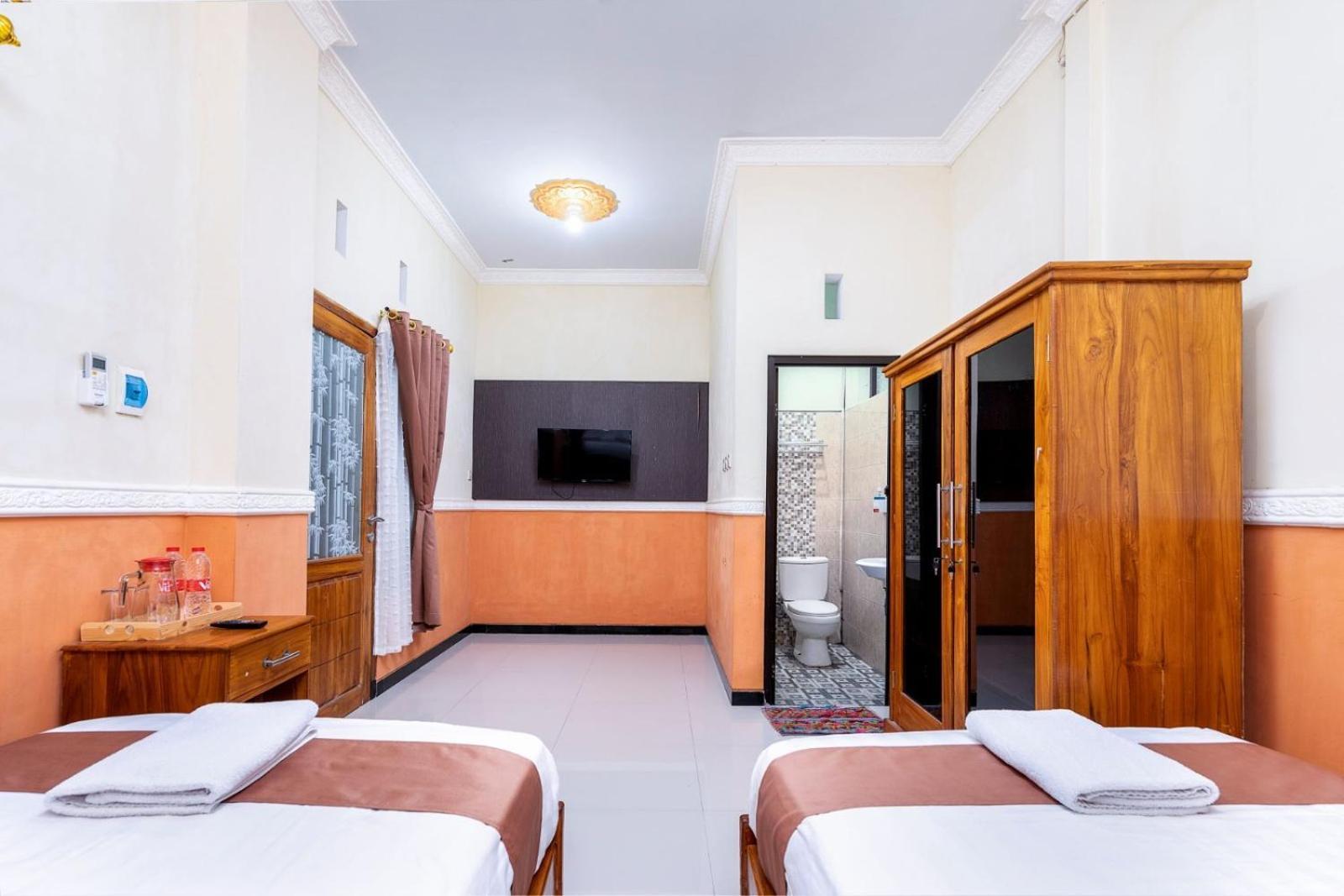 Grand Valonia Hotel Jember Ngoại thất bức ảnh