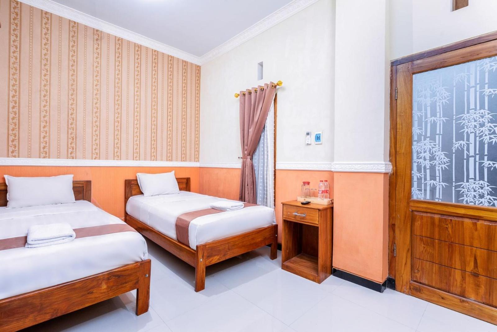 Grand Valonia Hotel Jember Ngoại thất bức ảnh