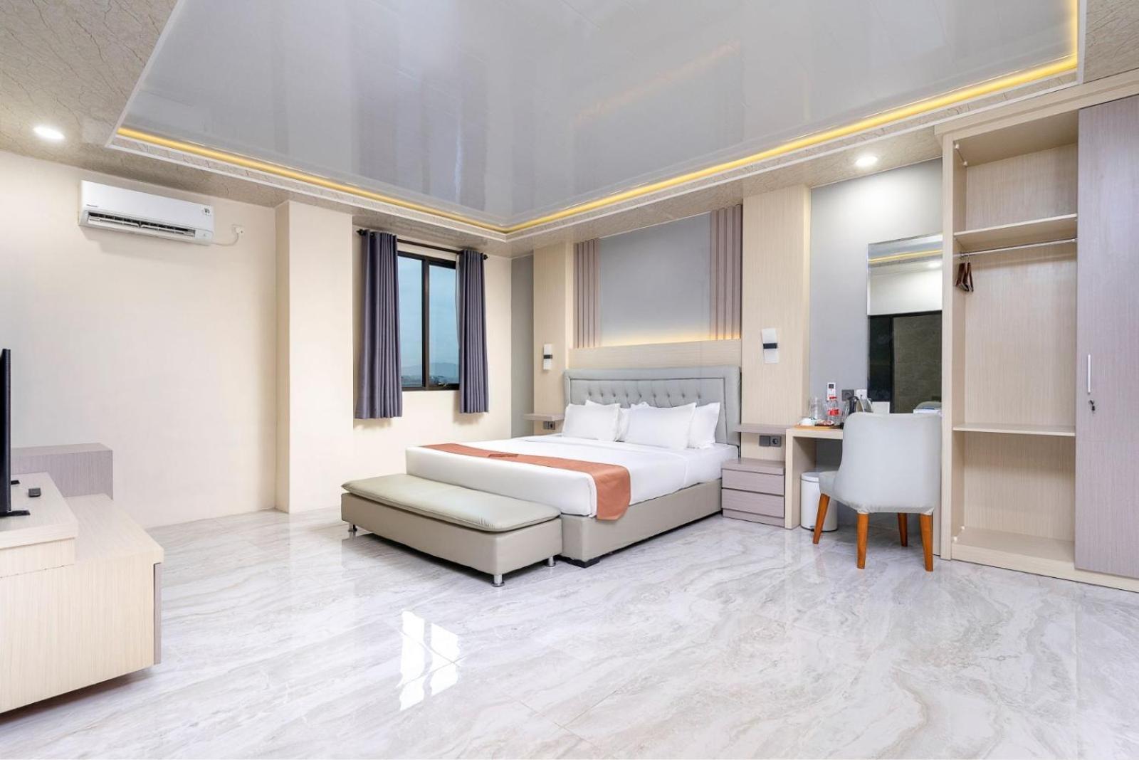 Grand Valonia Hotel Jember Ngoại thất bức ảnh