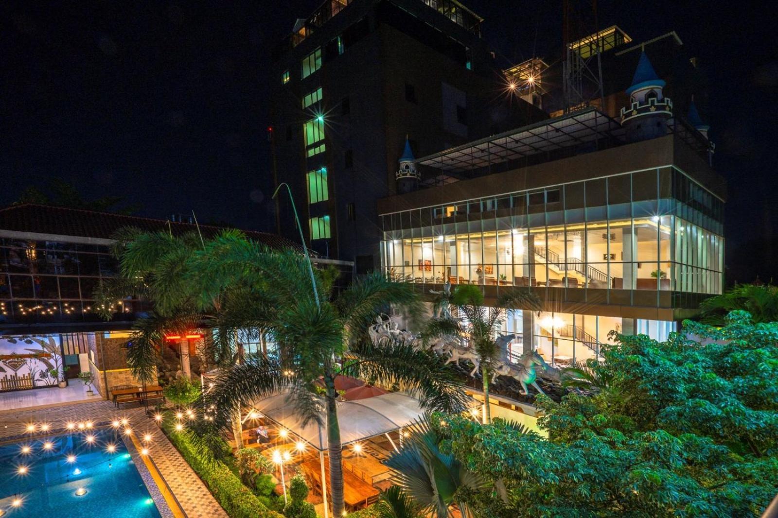 Grand Valonia Hotel Jember Ngoại thất bức ảnh