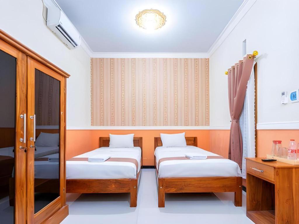 Grand Valonia Hotel Jember Ngoại thất bức ảnh